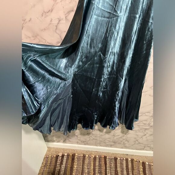 Komarov Women's Beaded Charmeuse & Chiffon Midi Dress Size PL - Picture 2 of 8